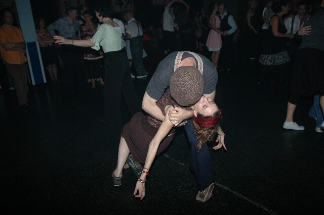 min 2007 11 10 fous swing 433